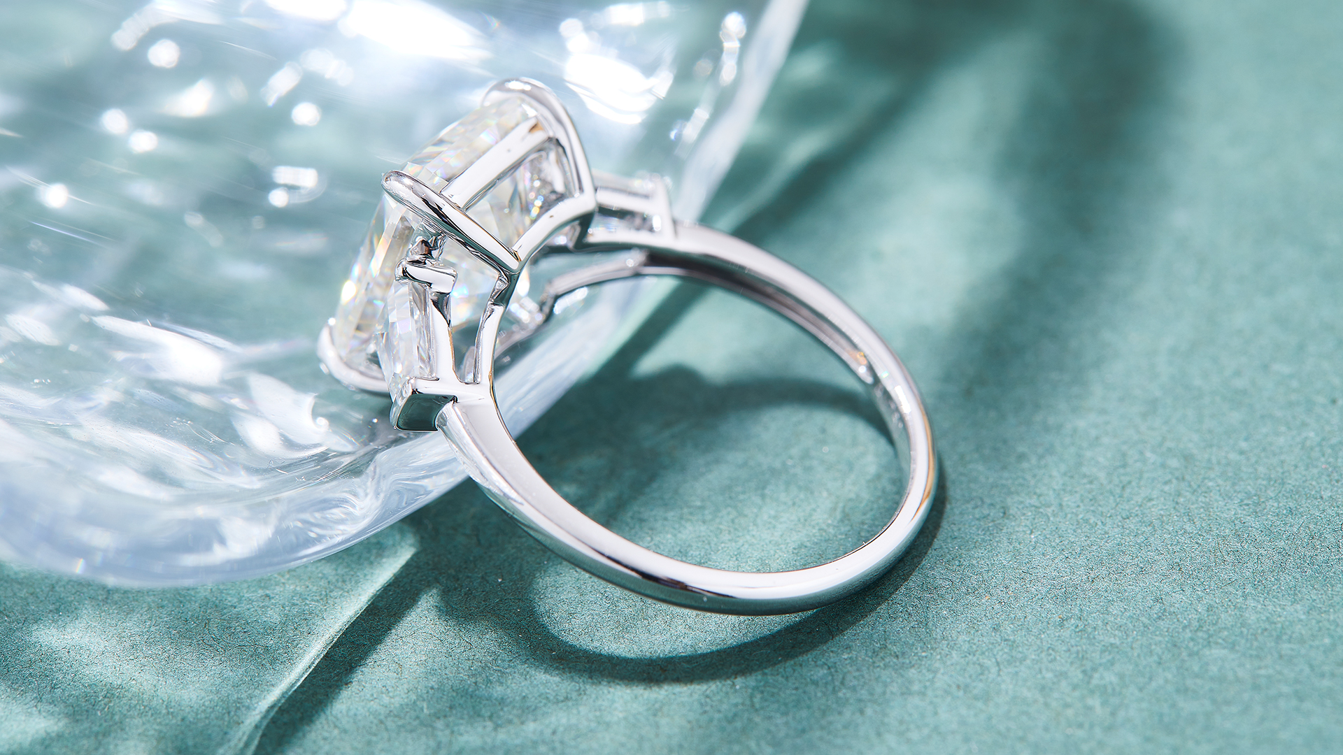 Rhodium Plating vs. White Gold Plating on Sterling Silver Jewelry: Which Offers Better Protection?