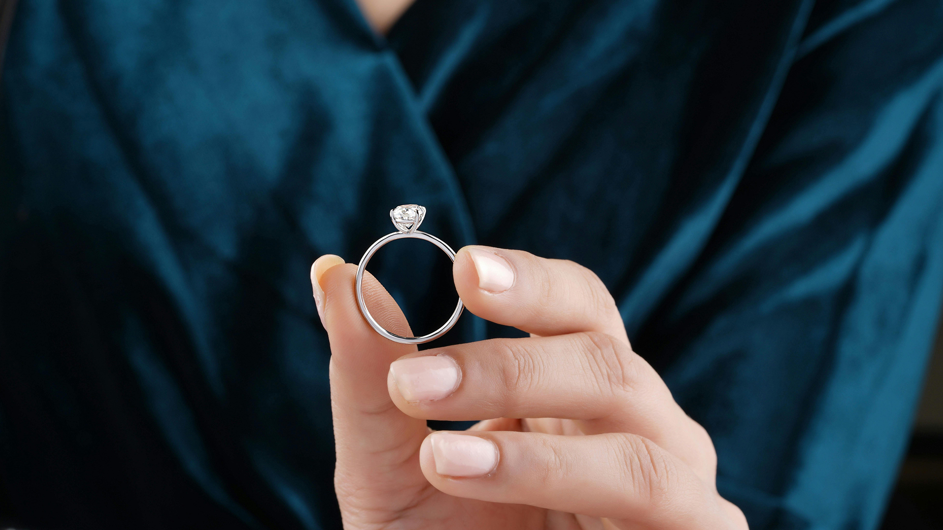 Ring Comfort Guide: Why Ring Size Is Not the Only Factor That Determines Comfort