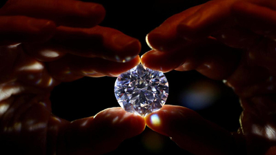 How Is Moissanite Made? Understanding Silicon Carbide Crystal Growth and Gemstone Quality