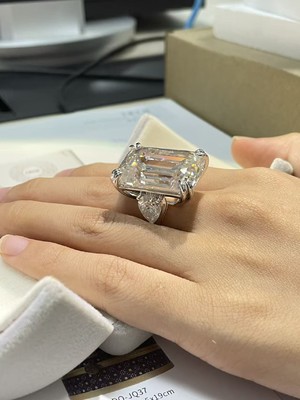 D0906,10White Gold Women's Ring+Moissanite 50CT