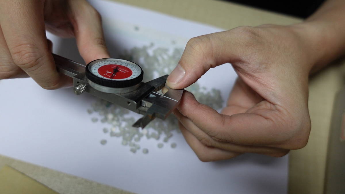 crystal-processing-moissanite