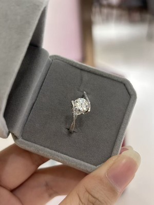 D0576.18White Gold Women's Ring+Moissanite 0.5CT