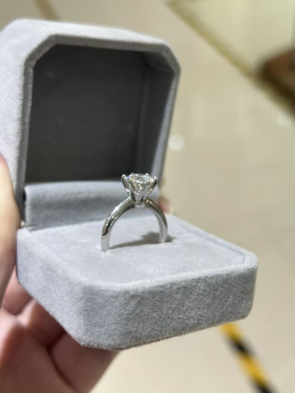 D0574-2.0CT-18K-M03H (2).jpg
