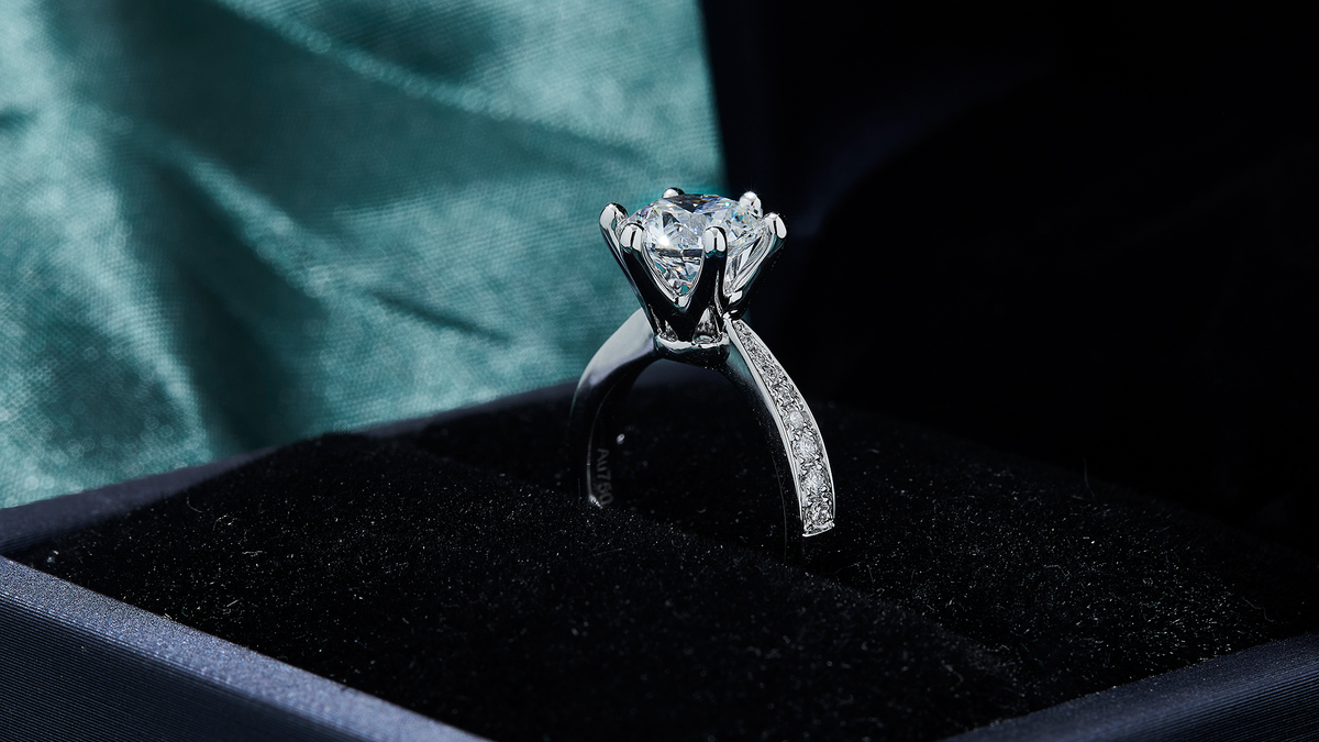  A Practical Material Strategy for Jewelry Brands
