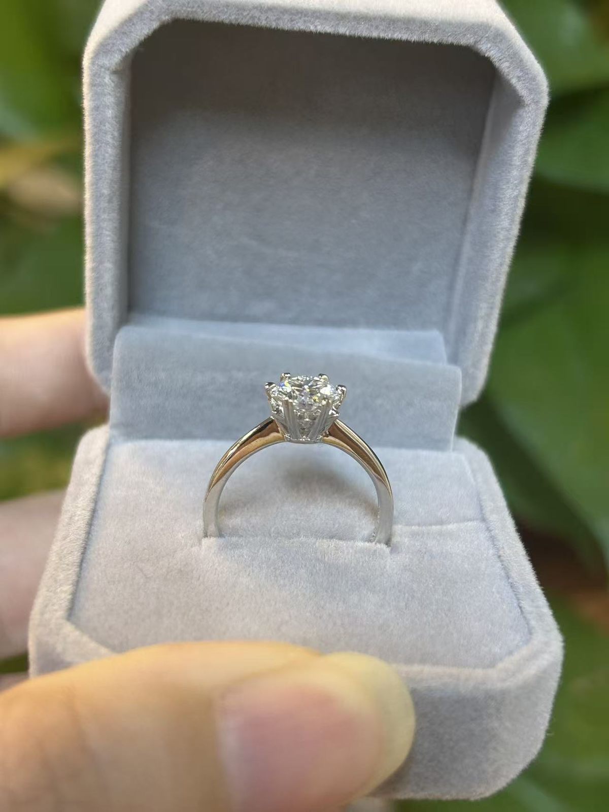 D0569-1.0CT-18K-M01A (1).jpg